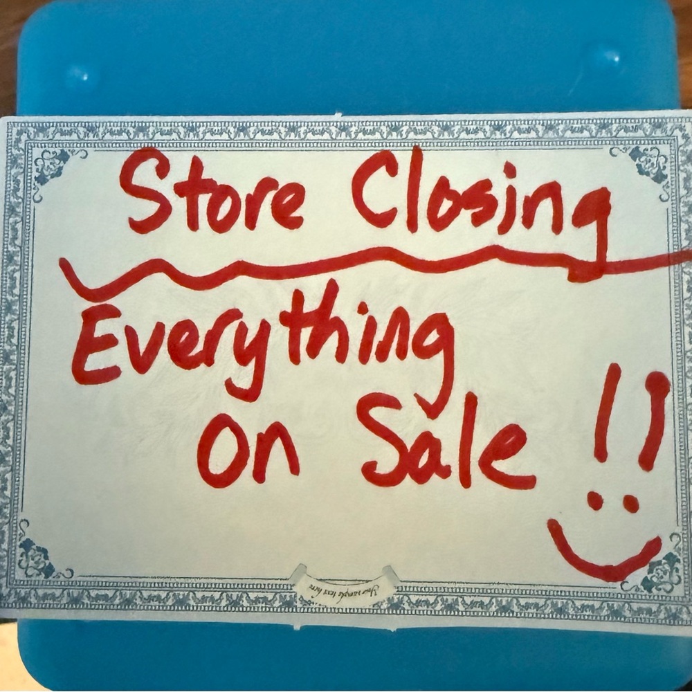 Store Closing Sale Sign